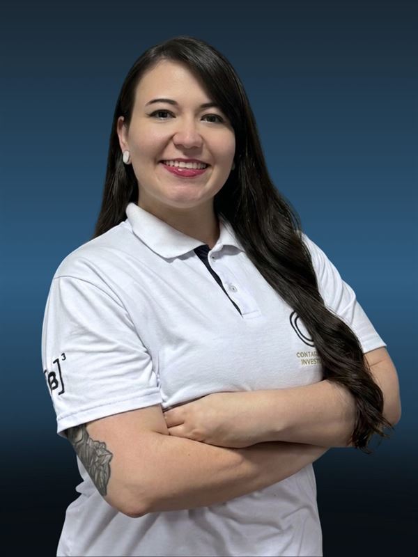 Nayane Vaz — Gestora de Marketing, Comercial e Relacionamento
